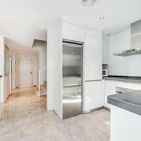 New Cozy Three Bedrooms Duplex In Naranjos Lejlighed Marbella